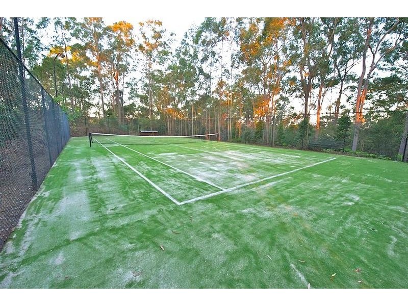 83 Gold Creek Rd, Brookfield QLD 4069